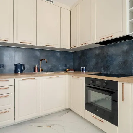 Prestizowy W Poznaniu Katowicka 2b I Parking W Garazu By Renters