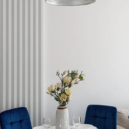 Prestizowy W Poznaniu Katowicka 2b I Parking W Garazu By Renters