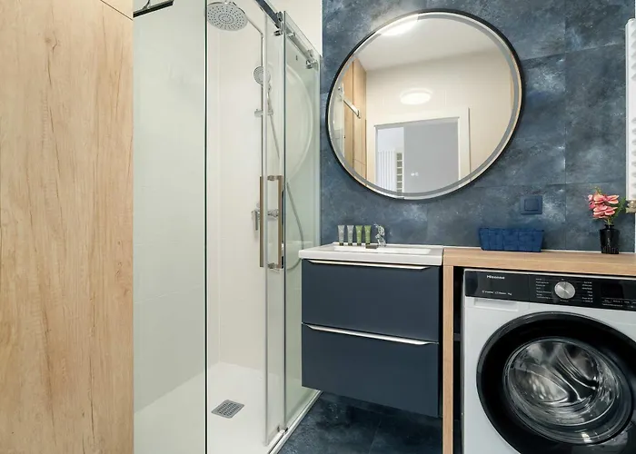 Prestizowy W Poznaniu Katowicka 2b I Parking W Garazu By Renters بوزنان