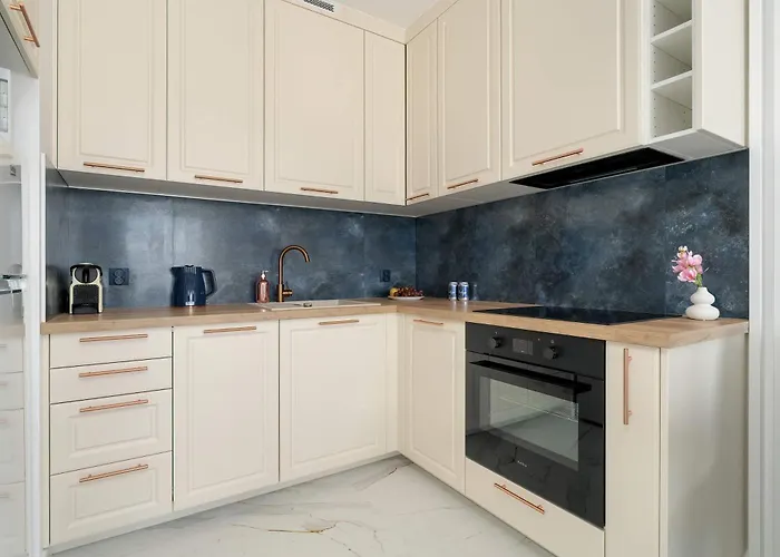 Prestizowy W Poznaniu Katowicka 2b I Parking W Garazu By Renters